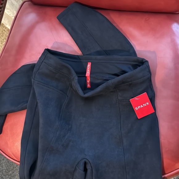 SPANX Faux Suede Leggings, classic Navy, size small NWT - Picture 11 of 13